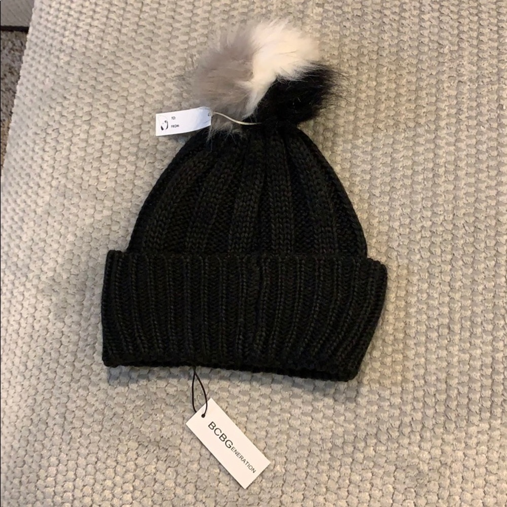 BCBG winter hat
